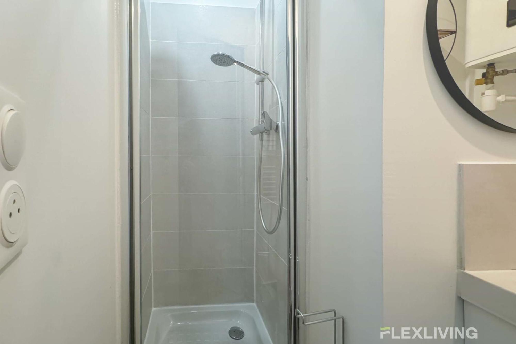 Flexliving - - Legendre * Parijs